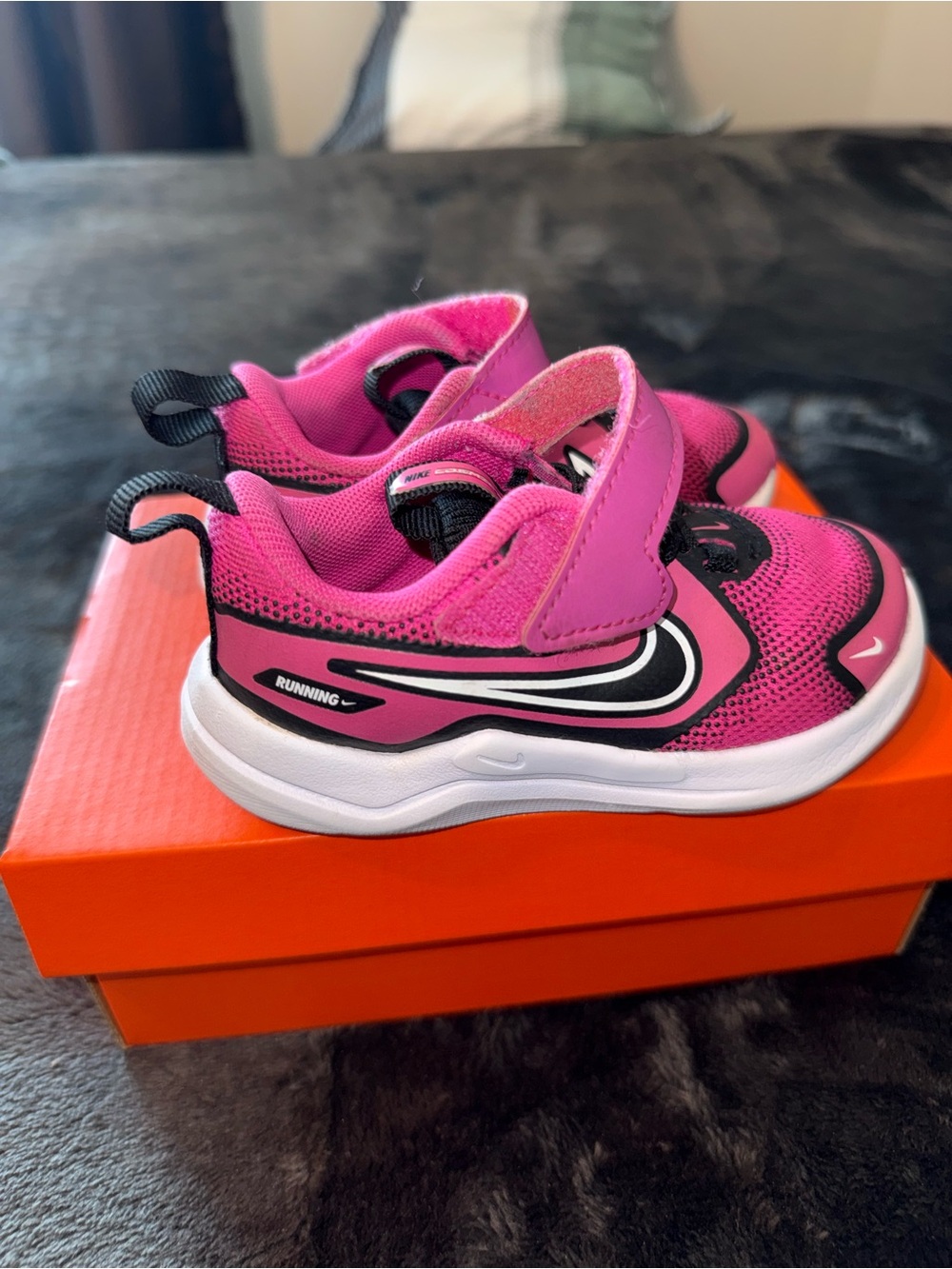 Nike Kids Hot Pink and Black Athletic Sneakers - Picture 4 of 8